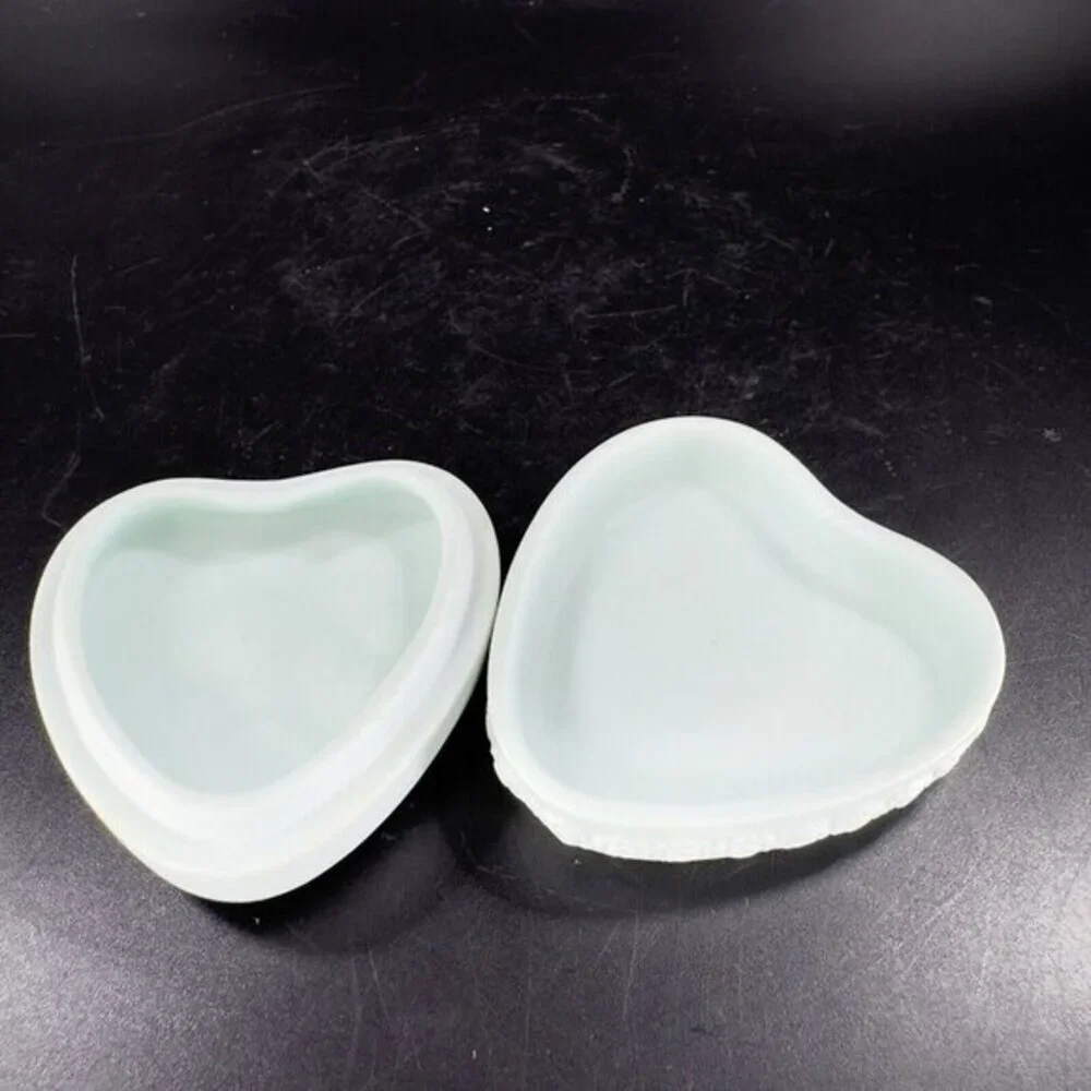 1984 Lladro Small Heart Shaped Trinket Box‎ Three Cherubs Light Blue Porcelain
